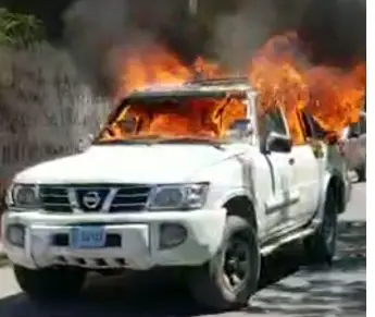Protestations contre le kidnapping : un véhicule de l’administration publique incendié à Pétion-Ville