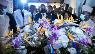 Le Premier ministre Ariel Henry a déposé une gerbe de fleurs au MUPANAH à l'occasion du 216e anniversaire de la mort de Jean-Jacques Dessalines